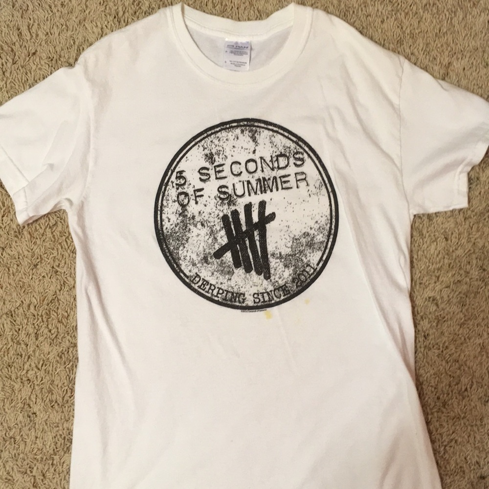 5SOS 5 seconds of Summer tour shirt